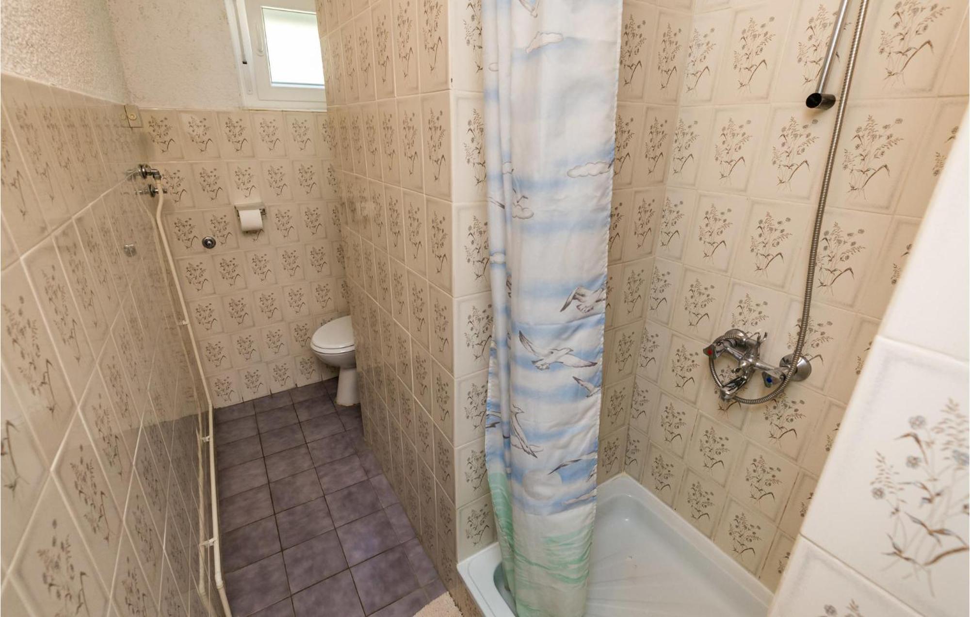 4 Bedroom Awesome Apartment In Sveti Juraj Luaran gambar